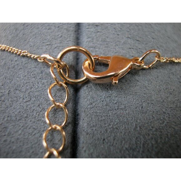 Gold-Tone Leaf Pendant Necklace ,Pearl, Leaf Accent, Chain 30" 3" Extension - Picture 3 of 3